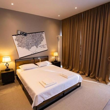 Casa Doner Rooms 크라이오바 외부 사진