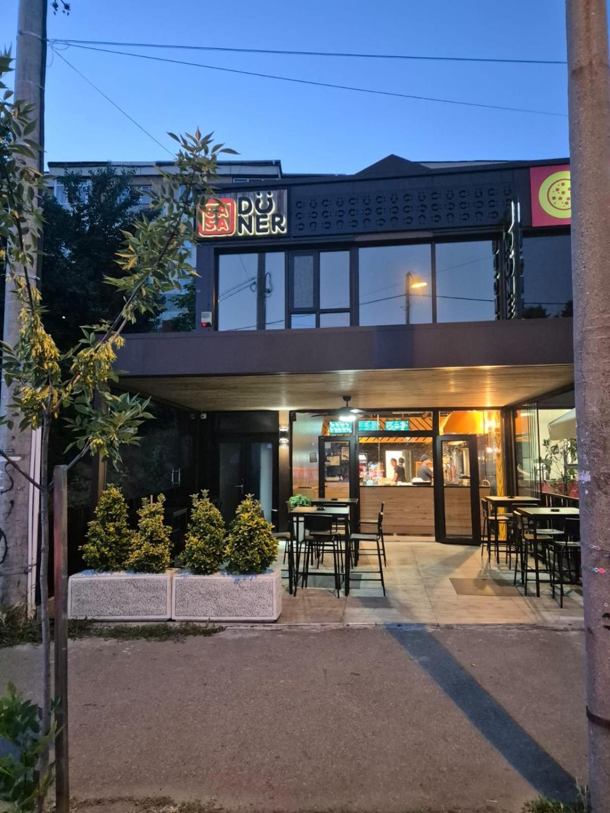 Casa Doner Rooms 크라이오바 외부 사진